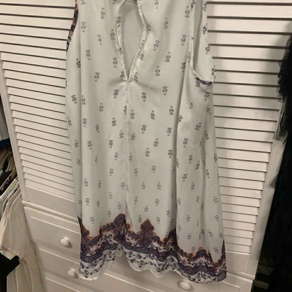 Rue21 white floral summertime dress size XL